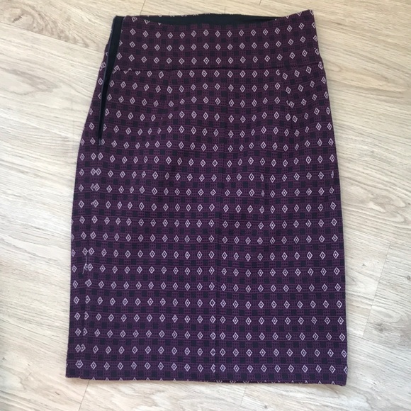 Love Moshino Pattern Pencil skirt - Picture 8 of 10